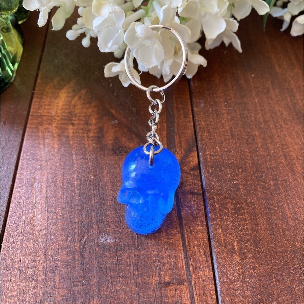 Handcrafted Resin Brilliant Blue Skull 3” Keychain Gothic Backpack Bag Charm NEW